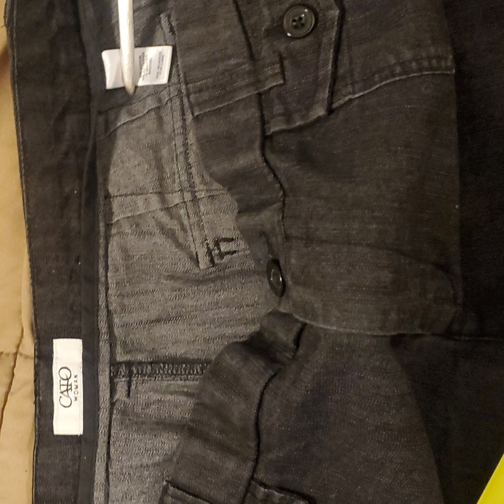 Cato Black Linen Shorts - Picture 4 of 7